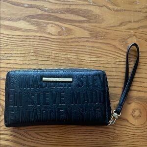 Steve Madden Black Wristlet Wallet